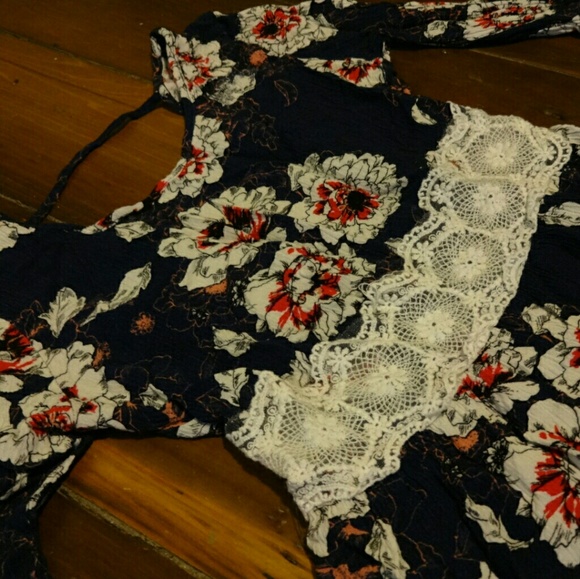 🍁 Boho Navy/floral mini dress - Picture 2 of 5